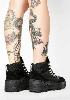 Poster Grl Catch Me Outside Utility Boots Boots & Booties