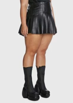 Poster Grl Plus Against The Machine Pleated Skirt Bottoms