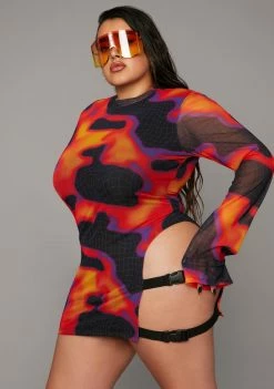 Poster Grl She's Heatin' Up Mesh Dress