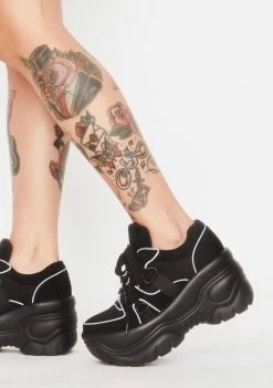 Poster Grl Run The Track Reflective Sneakers