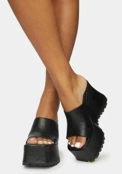 Poster Grl Platforms In The Zone Coated Platform Sandals