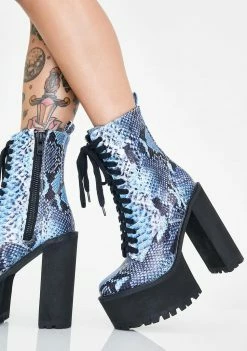 Poster Grl Bossy Bloodline Platform Boots