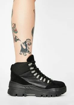 Poster Grl Catch Me Outside Utility Boots Boots & Booties