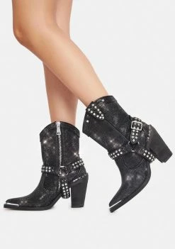 Poster Grl Onyx Sheriff Shine Cowboy Boots