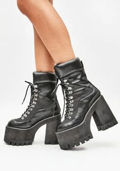 Poster Grl Platforms Werkin' Overtime Platform Hiker Boots