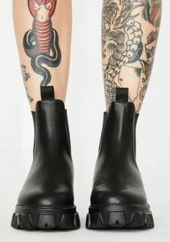 Poster Grl Peep My Profile Chelsea Boots 6 Poster Grl Peep My Profile Chelsea Boots