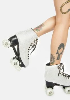 Poster Grl Billionaire Bling Roller Skates 6 Poster Grl Billionaire Bling Roller Skates