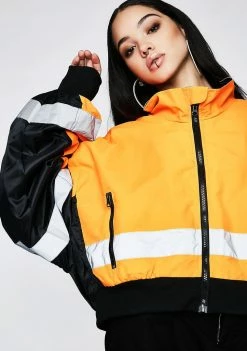 Poster Grl All Eyes On Me Cropped Jacket