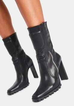 Poster Grl Runway Takeover Moto Boots Boots & Booties