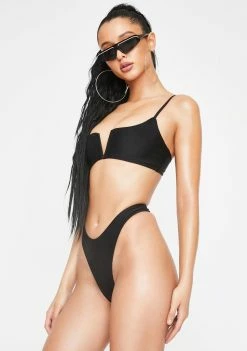 Poster Grl Swim All Exclusive V Cut Bikini Set