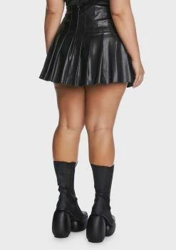 Poster Grl Plus Against The Machine Pleated Skirt Bottoms