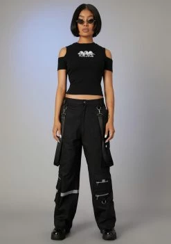 Poster Grl Viral Sensation Cut-Out Graphic Tee Tops