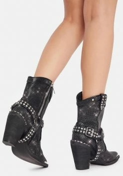 Poster Grl Onyx Sheriff Shine Cowboy Boots
