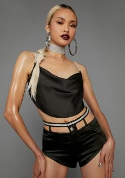 Poster Grl Diamond Dancing Cutout Shorts