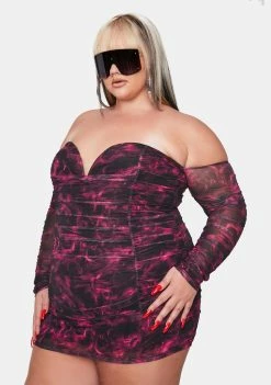 Poster Grl Final Burn Notice Off The Shoulder Dress
