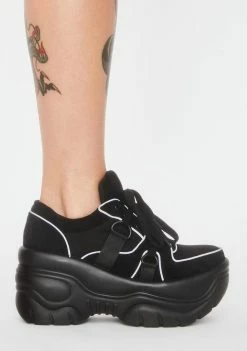 Poster Grl Run The Track Reflective Sneakers