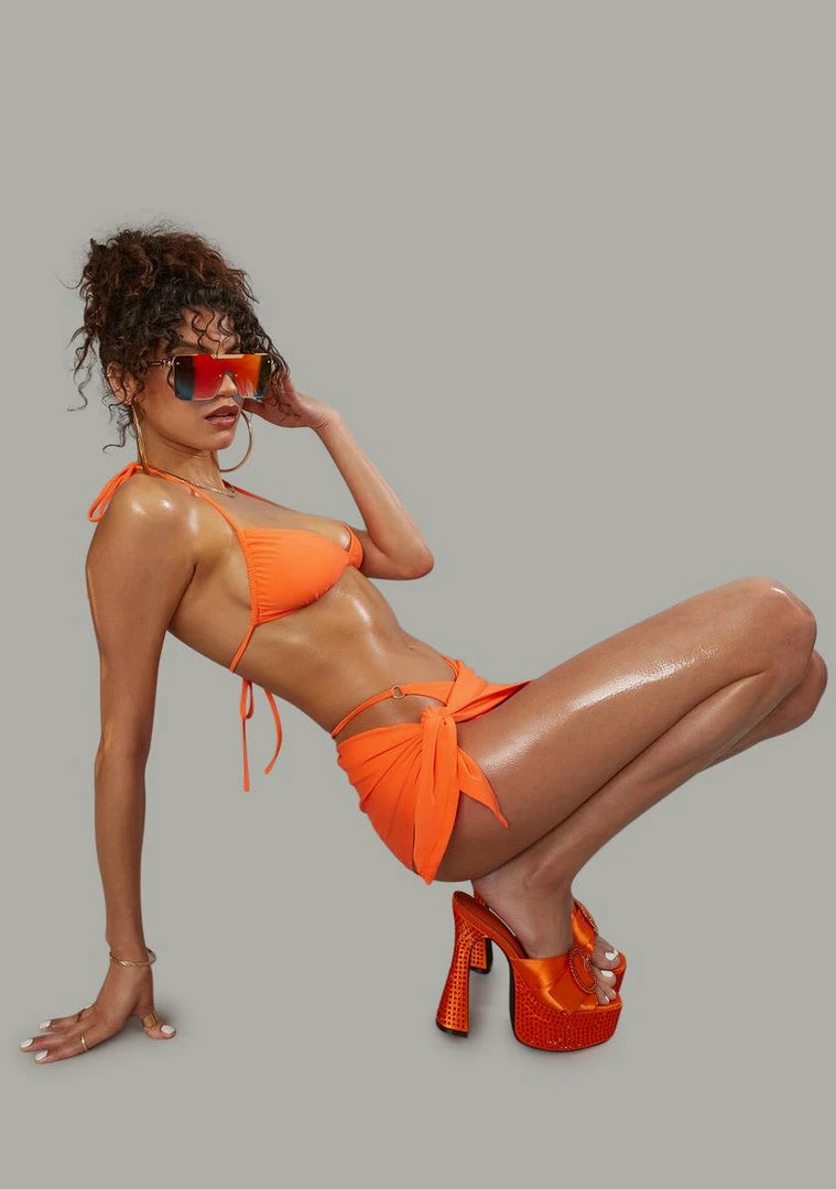 Poster Grl Crush Ready For Staycation 3-Piece Bikini Set 2 Poster Grl Crush Ready For Staycation 3-Piece Bikini Set