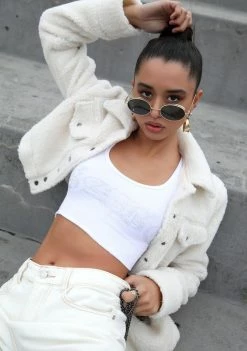 Poster Grl Blanc I'm That Bish Sherpa Set Outerwear