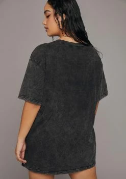 Poster Grl Plus Rev Your Engine Graphic Tee Graphic T-Shirt