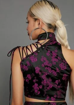 Poster Grl Tops Undercover Influencer Asymmetric Tank Top