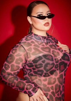 Poster Grl Tops Miss Picking Me Cheetah Heart Bodysuit