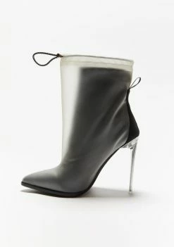 Poster Grl Run It Up Sock Booties