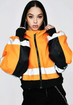 Poster Grl All Eyes On Me Cropped Jacket
