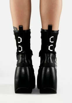 Poster Grl Check The Name Tag Platform Boots Platforms