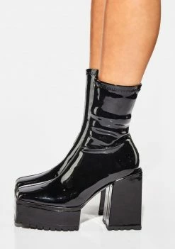 Poster Grl Patent Disappearing Act Platform Boots