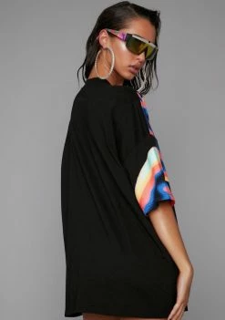 Poster Grl Perfect Form Graphic Tee Tops