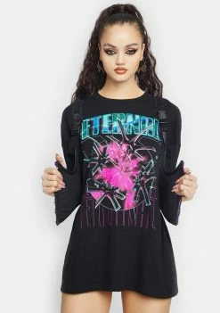 Poster Grl Tops Eternally Famous Oversized Graphic Tee
