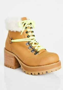 Poster Grl Trail Blazin' Hiking Boots Boots & Booties