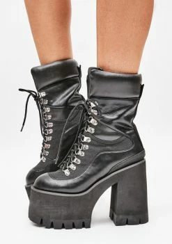 Poster Grl Platforms Werkin' Overtime Platform Hiker Boots