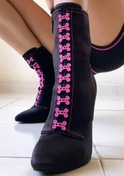 Poster Grl On The Floor Stiletto Boots